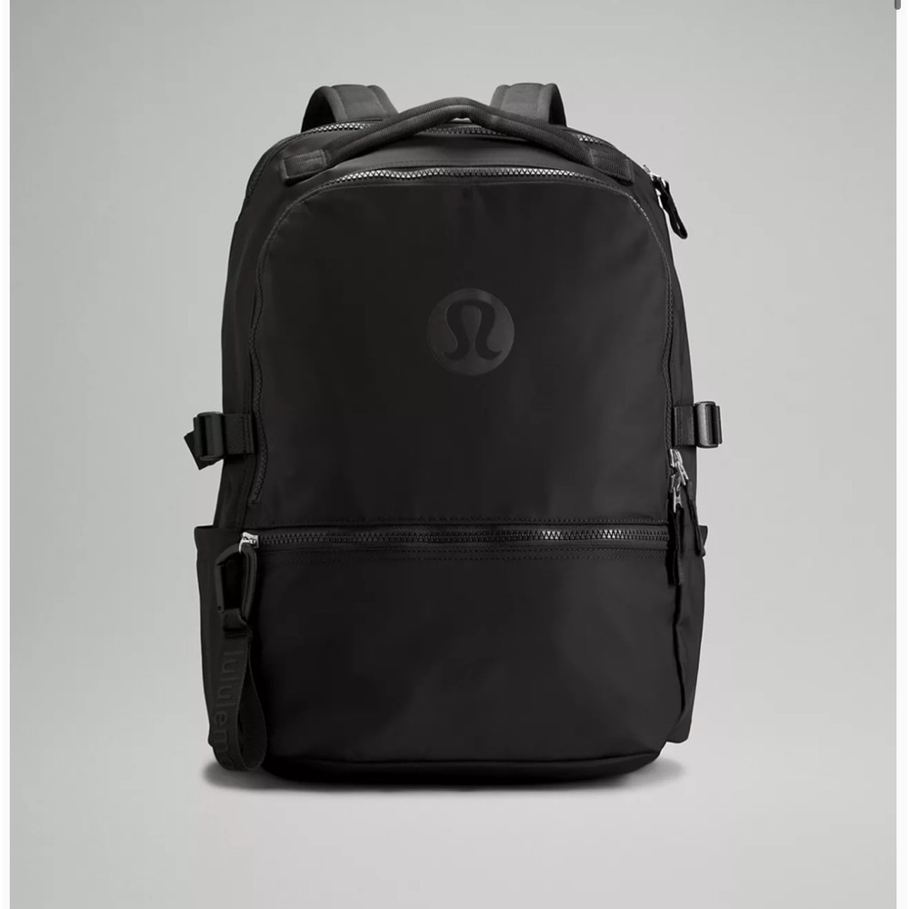 New crew Backpack 22L Lululemon